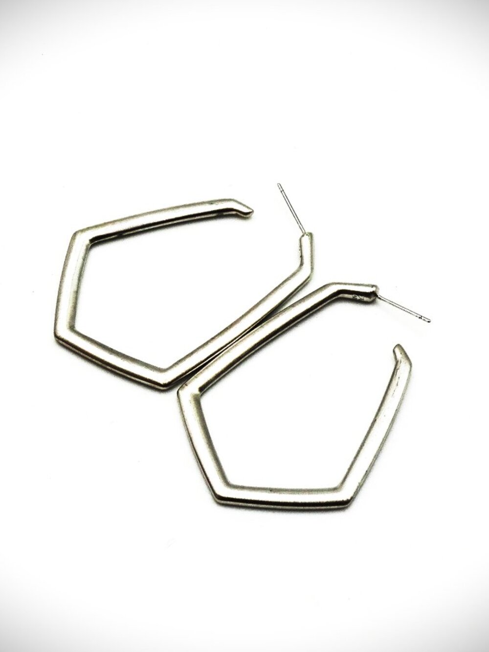 KENDRA SCOTT Lonnie Rhodium Plated Metal Geometric Hoop Earrings